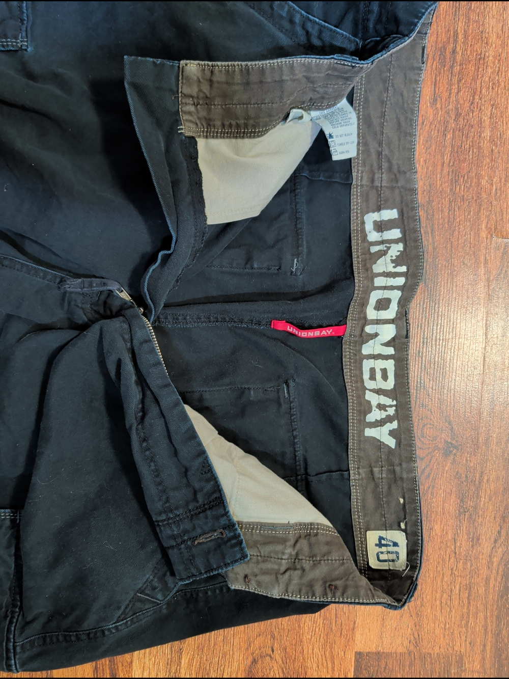 UnionBay Men's Black Cargo Pants - Classic Utility Style 40X32 - Picture 5 of 8